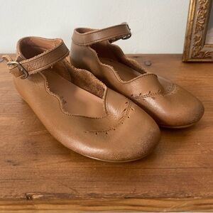 Adelisa and Co shoes Cosecha size 27